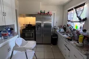 428 L St, Bakersfield, CA 93304 - Photo 9