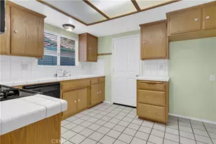 905 Inverness, Paso Robles, CA 93446 - Photo 9