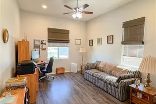 9809 Naples, Bakersfield, CA 93306 - Photo 5