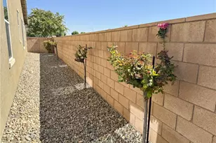 9809 Naples, Bakersfield, CA 93306 - Photo 11