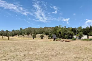 49460 Sapaque Rd, Bradley, CA 93426 - Photo 39