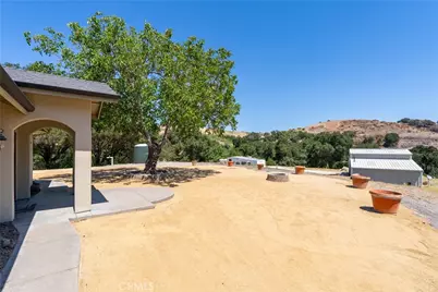 255 Narnia Road, Paso Robles, CA 93446 - Photo 27
