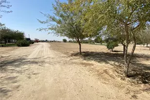 26323 Merced Ave, Wasco, CA 93280 - Photo 9