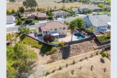 329 Cool Valley, Paso Robles, CA 93446 - Photo 35