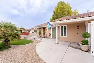 205 Honeysuckle, Paso Robles, CA 93446 - Photo 3