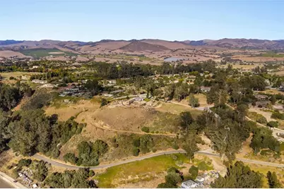 4 Castle Bluff Road, Arroyo Grande, CA 93420 - Photo 19