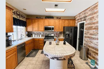 11107 Snowcreek Falls, Bakersfield, CA 93312 - Photo 9