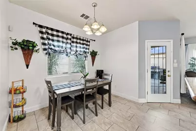 402 Dagenham Court, Bakersfield, CA 93307 - Photo 11