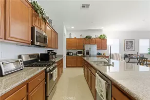 9810 Richland Hills Ln, Bakersfield, CA 93306 - Photo 15