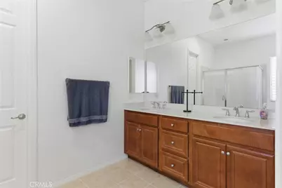 9810 Richland Hills Lane, Bakersfield, CA 93306 - Photo 35