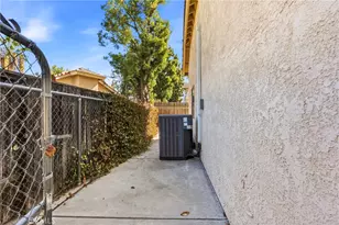 8012 Chaucer St, Bakersfield, CA 93311 - Photo 47