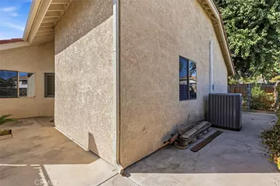 8012 Chaucer Street, Bakersfield, CA 93311 - Photo 49