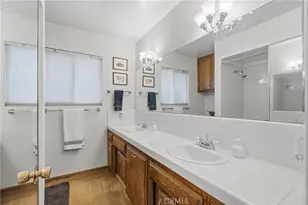 2408 Courtleigh Dr, Bakersfield, CA 93309 - Photo 25