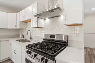 1015 Oregon, Bakersfield, CA 93305 - Photo 13