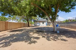 1015 Oregon, Bakersfield, CA 93305 - Photo 31