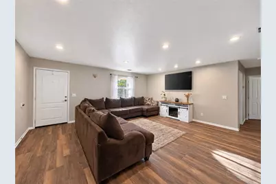 2175 Avenida Manzana, Atascadero, CA 93422 - Photo 3