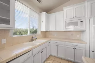 427 Olive St, Paso Robles, CA 93446 - Photo 13