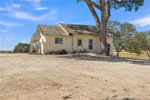 52540 Bradley Lockwood Rd, Bradley, CA 93426 - Photo 17