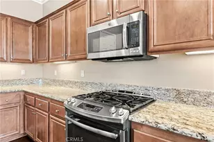 10017 Francois Ln, Bakersfield, CA 93306 - Photo 13