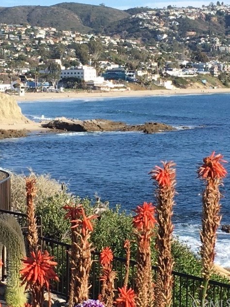 5544 Rayo Del Sol, Laguna Beach CA  92637-6967 exterior