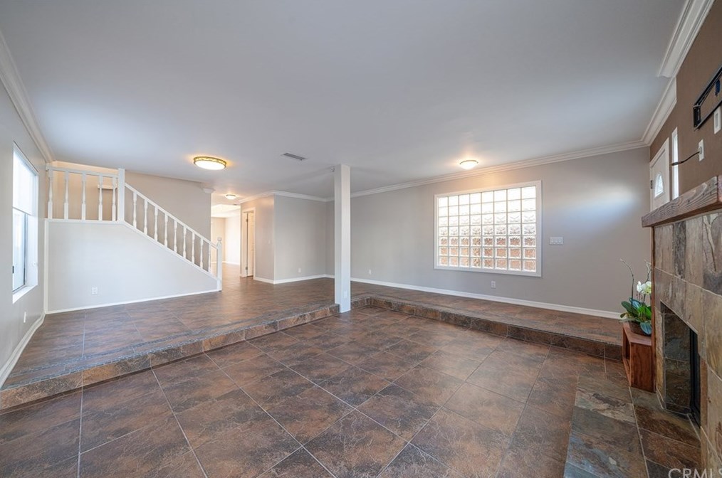318 21st St, Huntington Beach CA  92648-3313 exterior