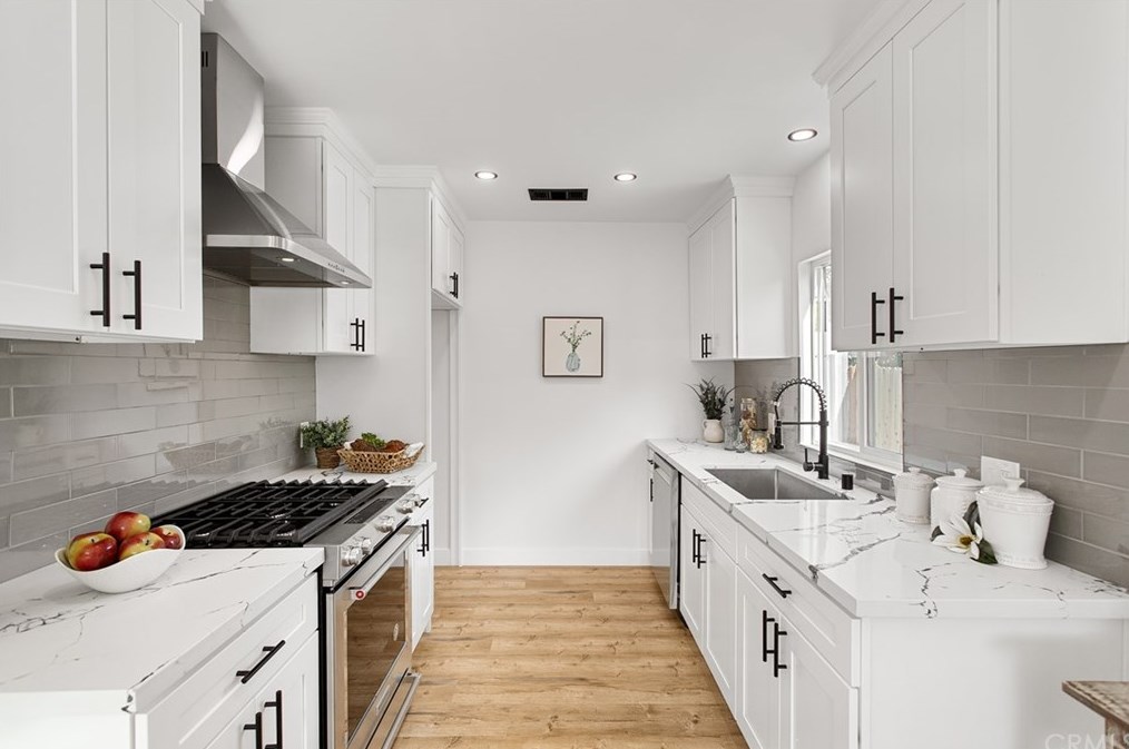 2793 Estara Ave, Los Angeles CA  90065-2978 exterior