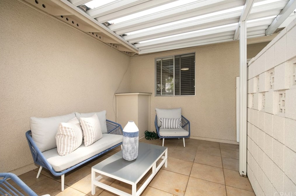 370 Avenida Castilla, Laguna Beach CA  92637-3776 exterior