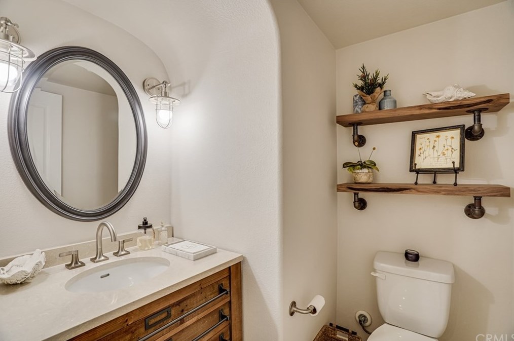 21358 Cieza Cir, Huntington Beach CA  92648-5396 exterior