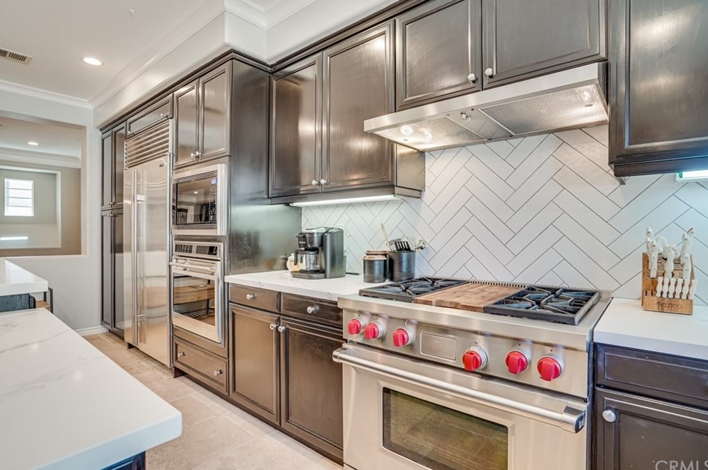 21358 Cieza Cir, Huntington Beach CA  92648-5396 exterior