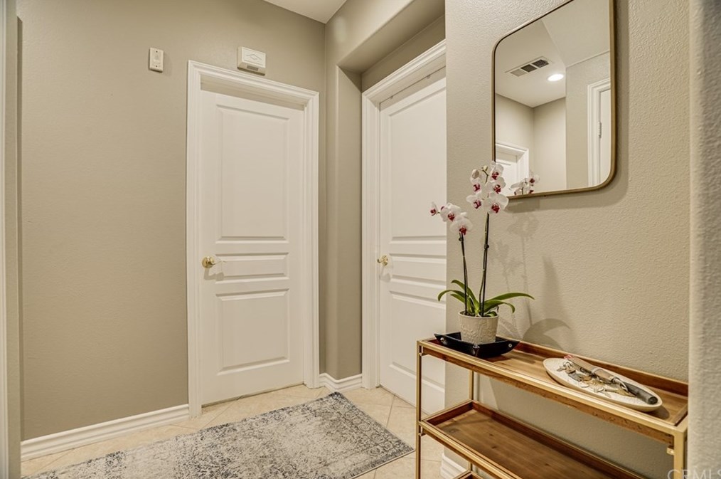 21358 Cieza Cir, Huntington Beach CA  92648-5396 exterior