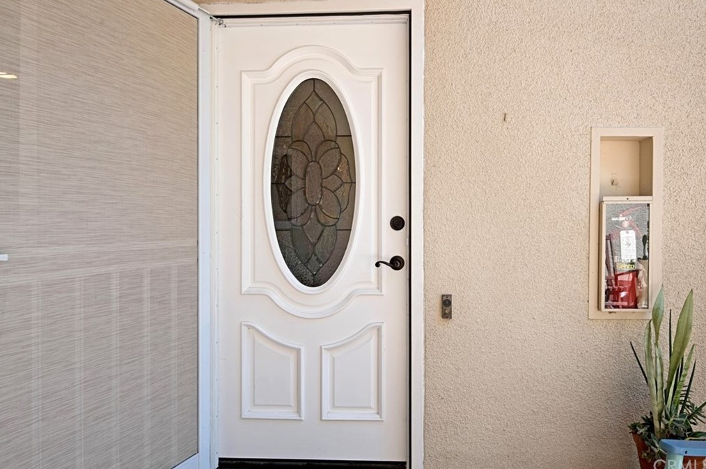 173 Avenida Majorca, Laguna Beach CA  92637-4124 exterior