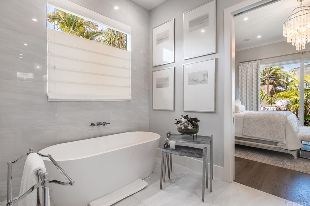 1737 Park St, Huntington Beach CA  92648-2732 exterior