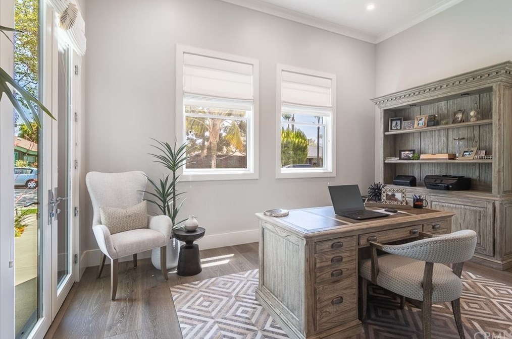 1737 Park St, Huntington Beach CA  92648-2732 exterior