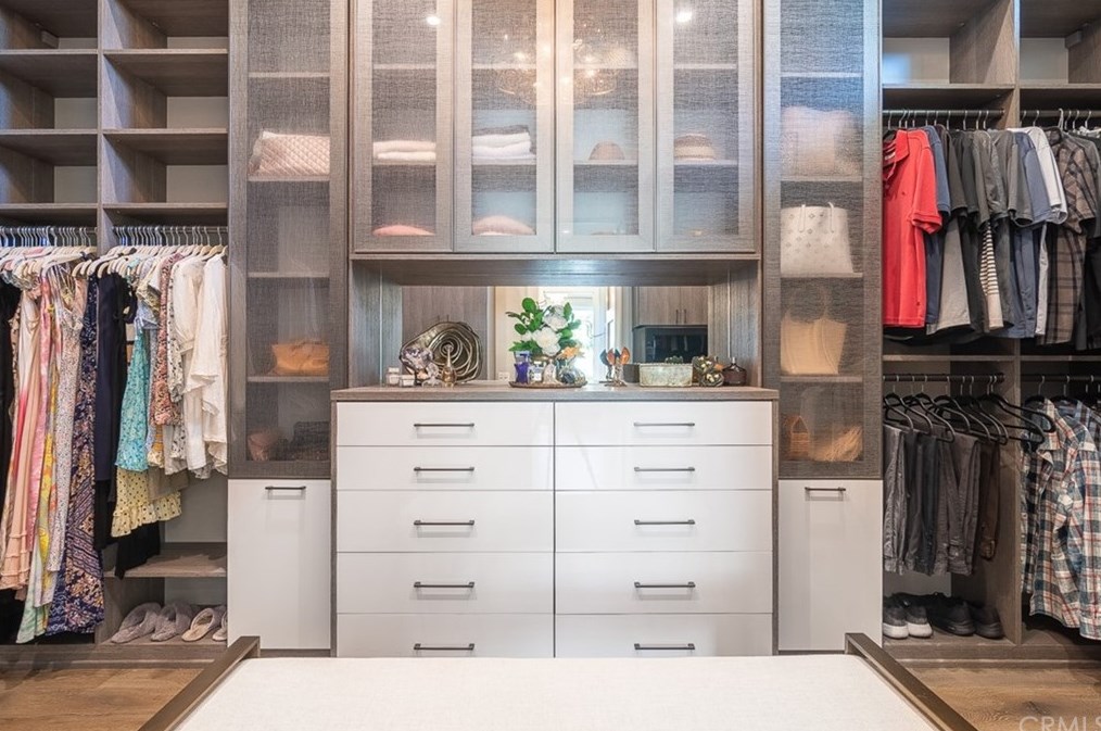 1737 Park St, Huntington Beach CA  92648-2732 exterior