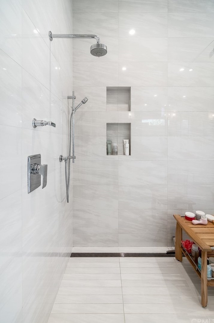 1737 Park St, Huntington Beach CA  92648-2732 exterior