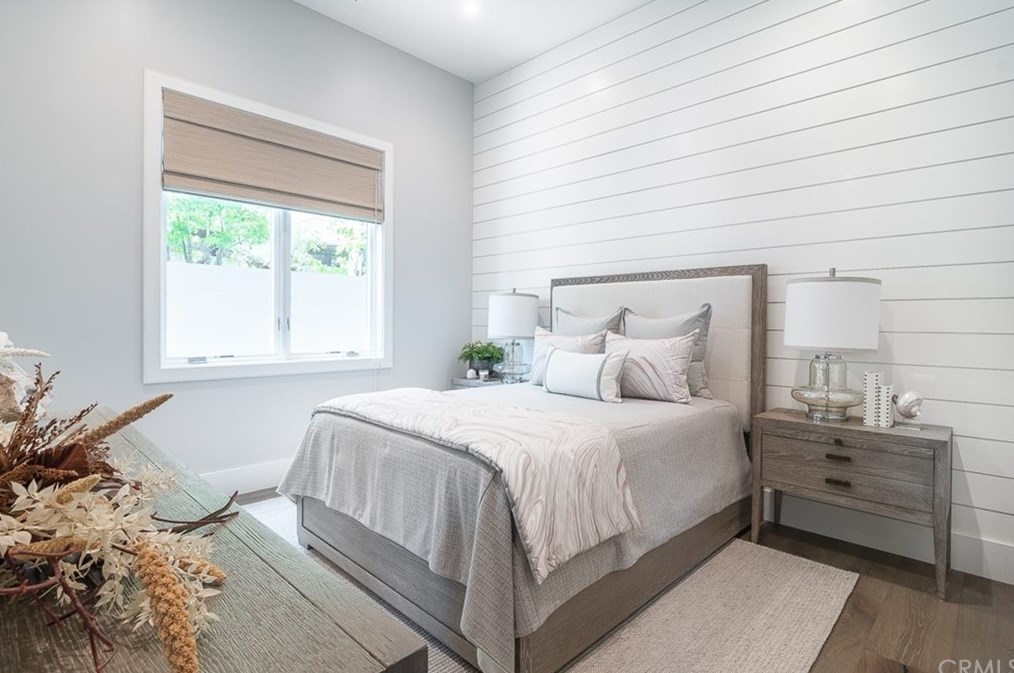 1737 Park St, Huntington Beach CA  92648-2732 exterior