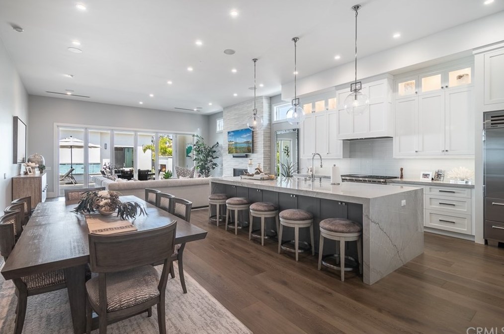 1737 Park St, Huntington Beach CA  92648-2732 exterior