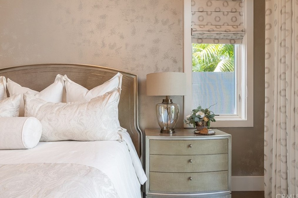 1737 Park St, Huntington Beach CA  92648-2732 exterior