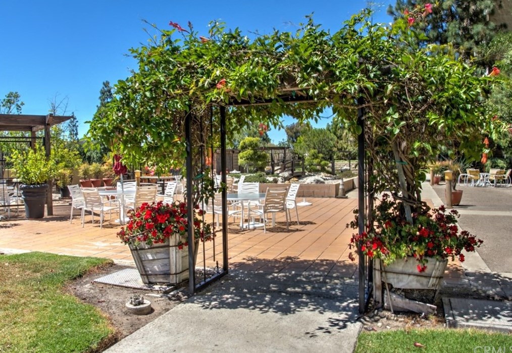 24055 Paseo Del Lago, Laguna Beach CA  92637-2678 exterior