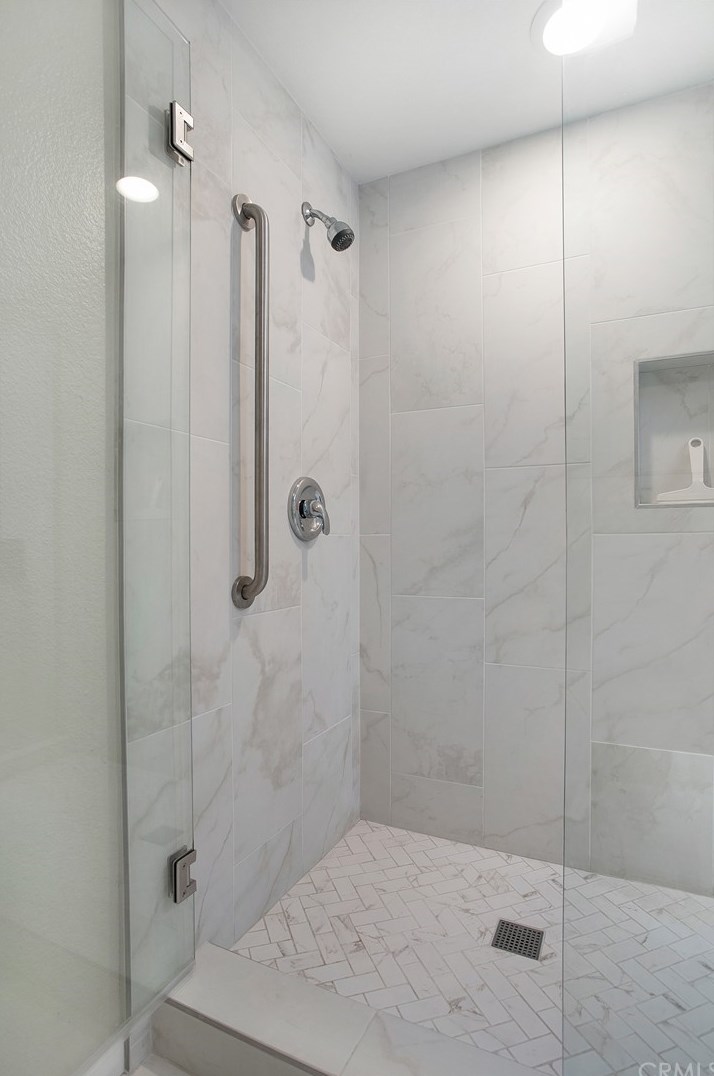 397 Avenida Castilla, Laguna Beach CA  92637-6603 exterior