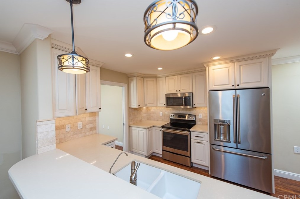 362 Avenida Castilla, Laguna Beach CA  92637-3795 exterior