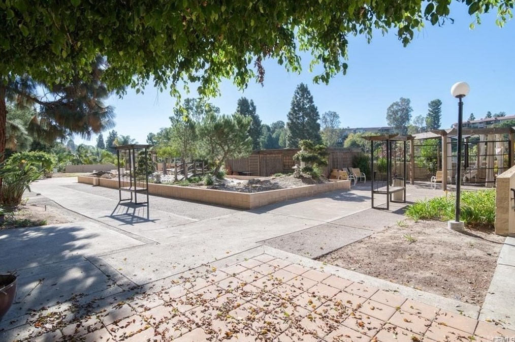 24055 Paseo Del Lago, Laguna Beach CA  92637-2678 exterior