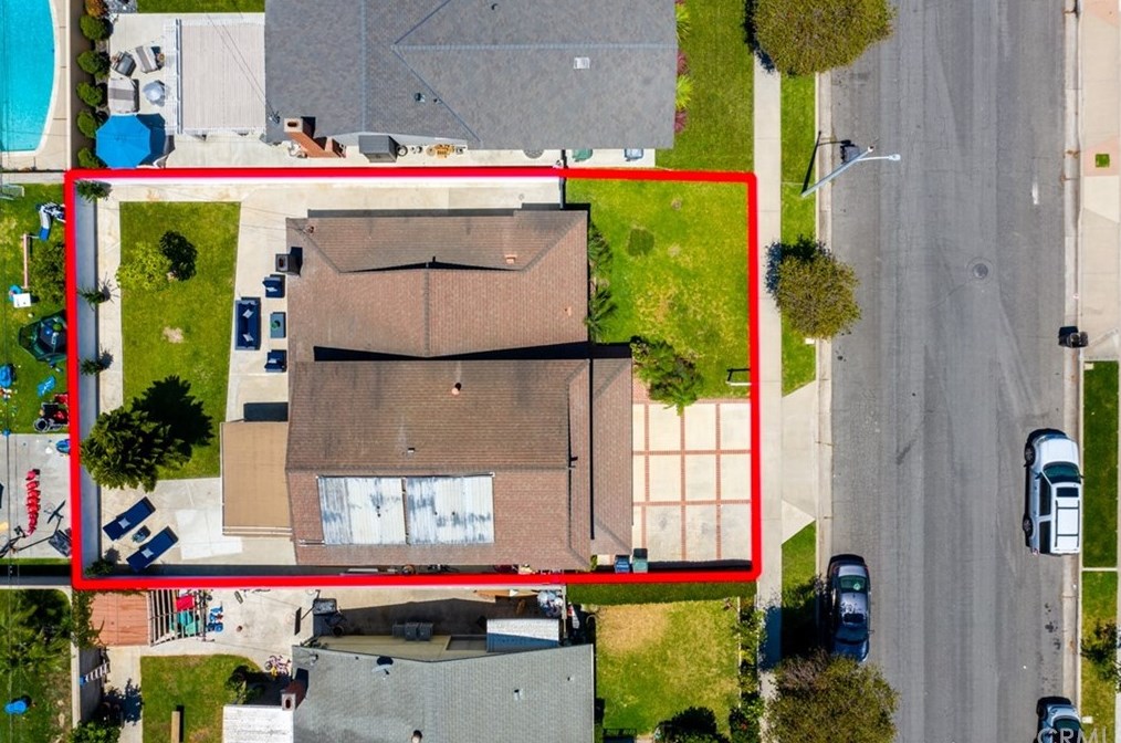 19931 Lexington Ln, Huntington Beach CA  92646-4323 exterior