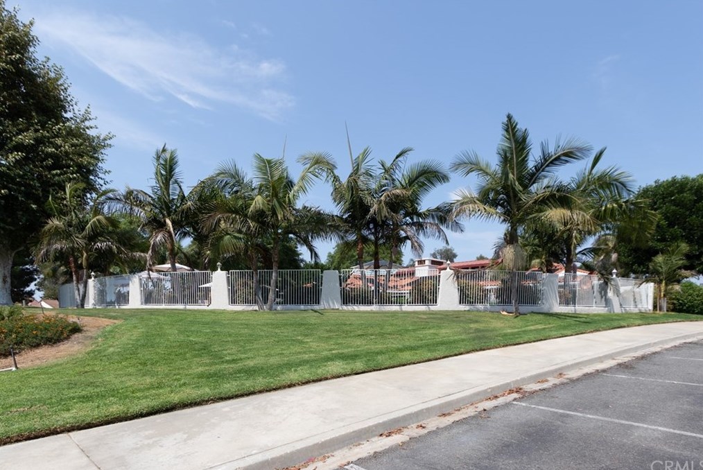 5347 Algarrobo, Laguna Beach CA  92637-2570 exterior