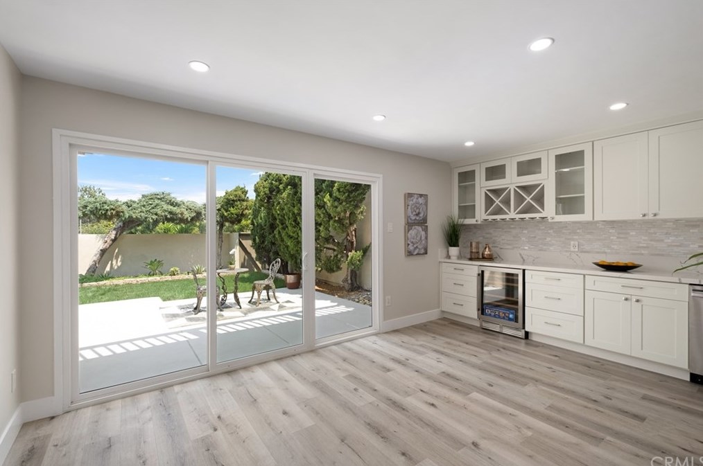 1 Satinwood Way, Irvine CA  92612-2111 exterior