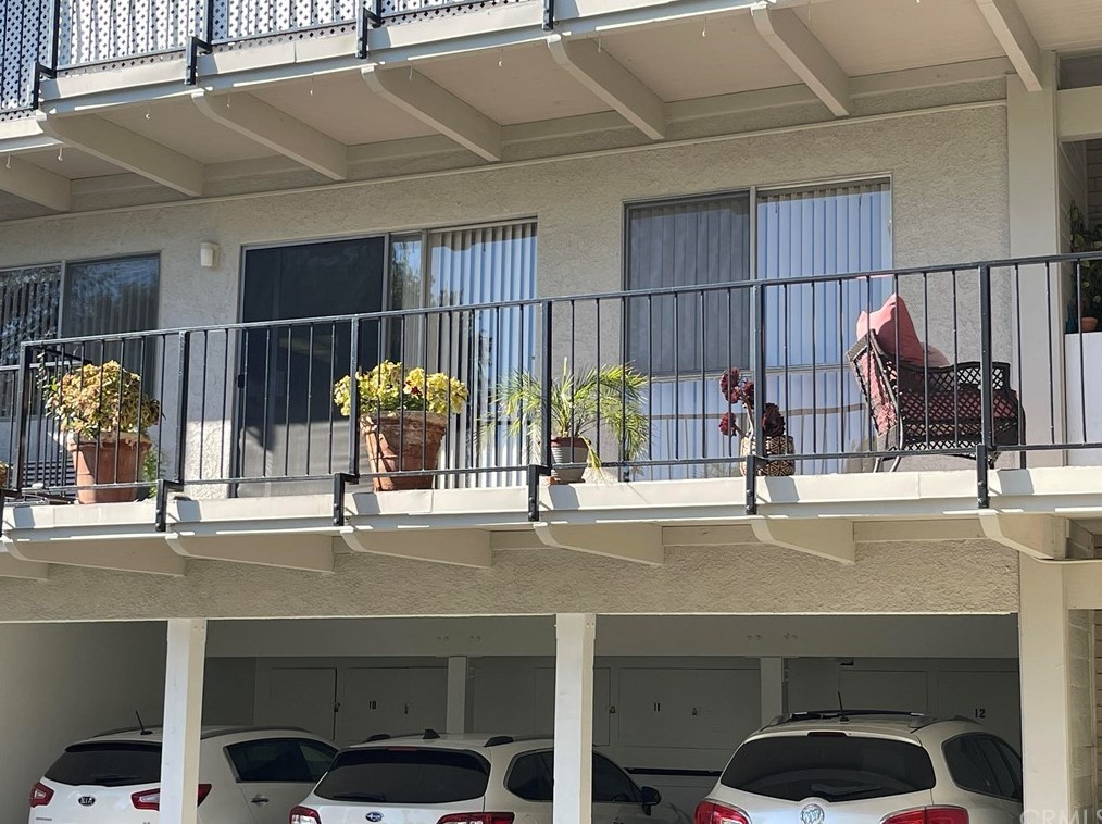 967 Calle Aragon, Laguna Beach CA  92637-3558 exterior