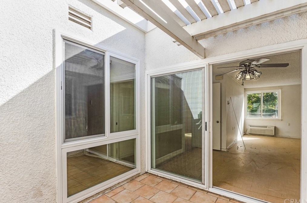 493 Calle Cadiz, Laguna Beach CA  92637-8907 exterior