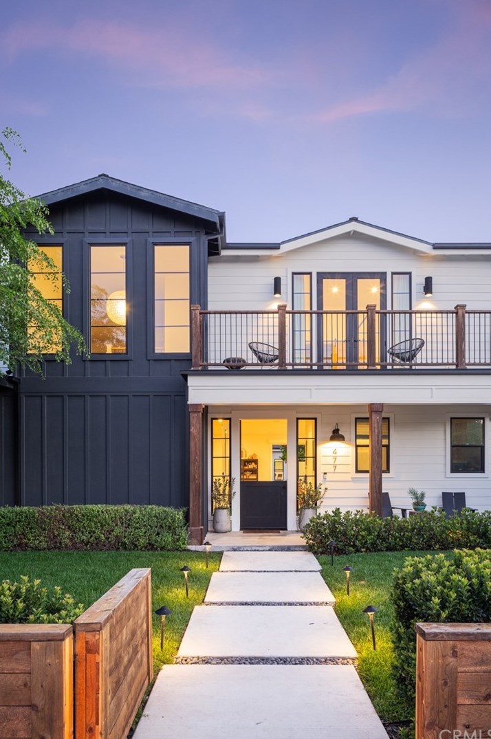 477 Magnolia St, Costa Mesa CA  92627-2301 exterior