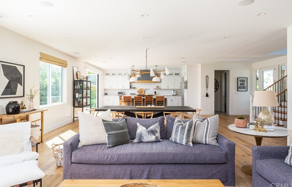 477 Magnolia St, Costa Mesa CA  92627-2301 exterior