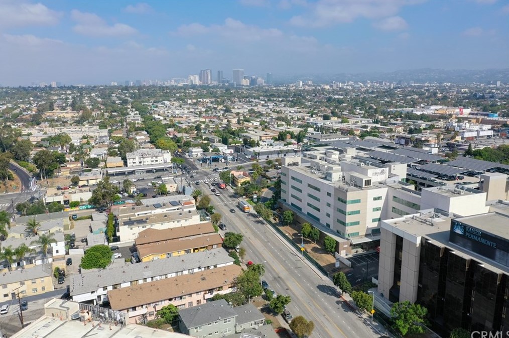 6026 Cadillac Ave, Los Angeles CA  90034-1703 exterior